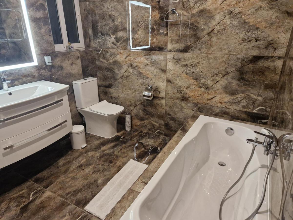 Appartement Town Pent House à Ħal Ħal Luqa Extérieur photo